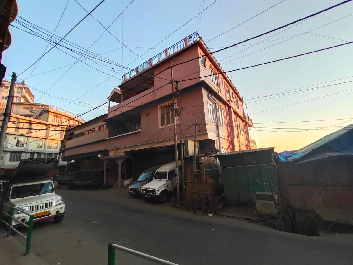 The 1998 Homestay Āīzawl Exterior foto